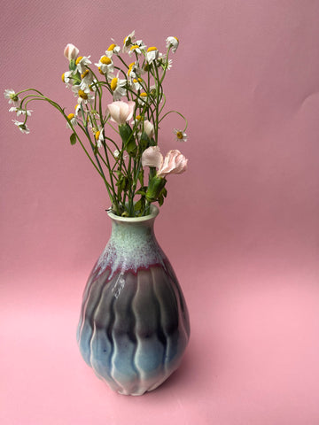 Vase: Dripping Gradient