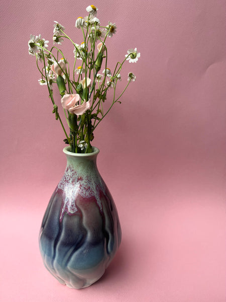 Vase: Dripping Gradient