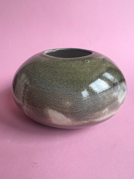 Vase: Marbled Shino Orb