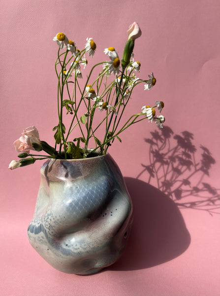 Vase: Curves & Lace