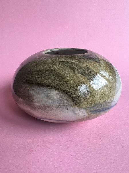 Vase: Marbled Shino Orb