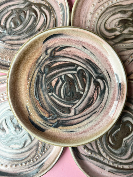 Plates: Set of 5 Pink Swirl