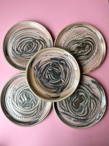 Plates: Set of 5 Pink Swirl