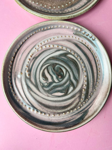 Plates: Set of 5 Pink Swirl